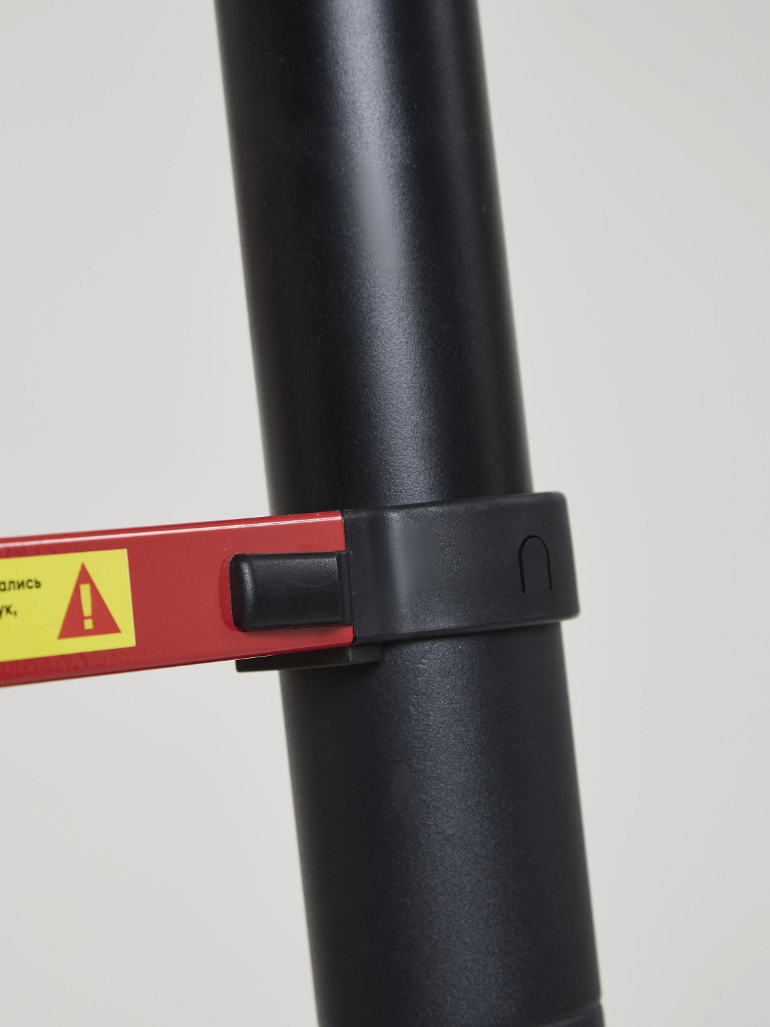 Лестница-стремянка телескопическая WORKY BLACK 4,4м/8,8м, 11+11 ступеней