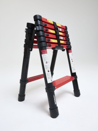 Лестница стремянка телескопическая WORKY BLACK 6+7 ступеней 1,7м+2,0м