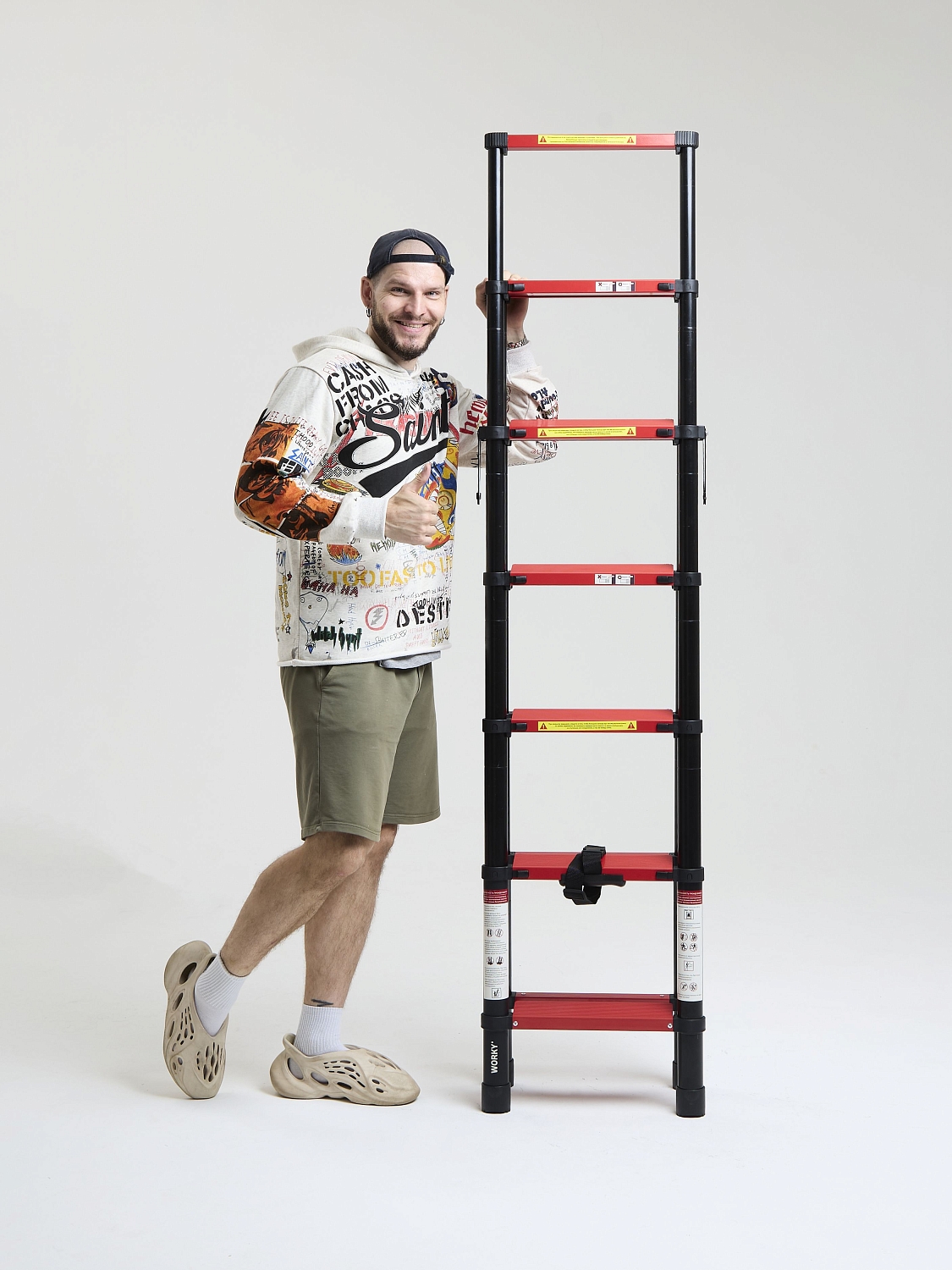 Лестница стремянка телескопическая WORKY BLACK 6+7 ступеней 1,7м+2,0м