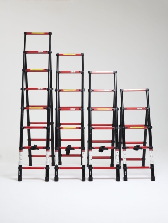 Лестница стремянка телескопическая WORKY BLACK 6+7 ступеней 1,7м+2,0м