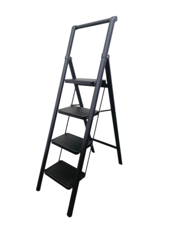 Стремянка стальная, черная 4 широкие ступени