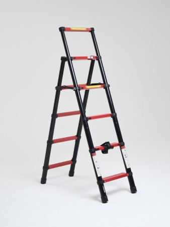 Лестница стремянка телескопическая WORKY BLACK 5+6 ступеней 1,4м+1,7м